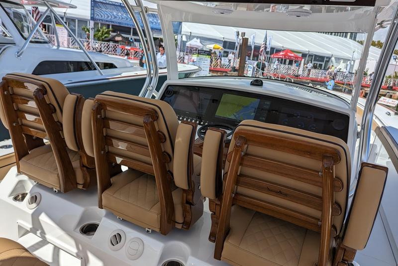 2010 harris flotebote crowne - youtube