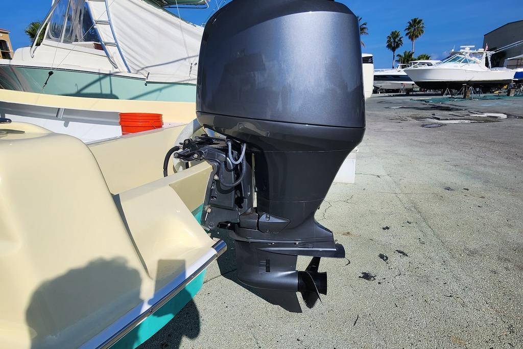 SunCatcher Diamond Elite 324SS Boating World