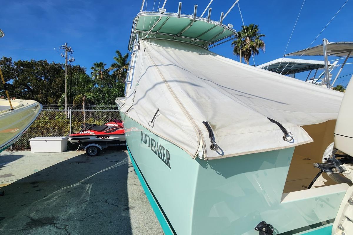 SunCatcher Diamond Elite 324SS Boating World