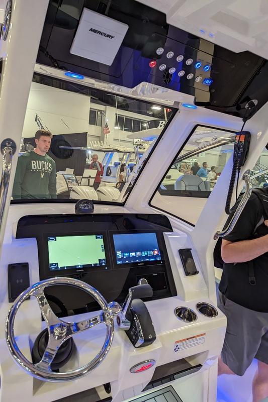 Aqua Patio 250 Express Boating World