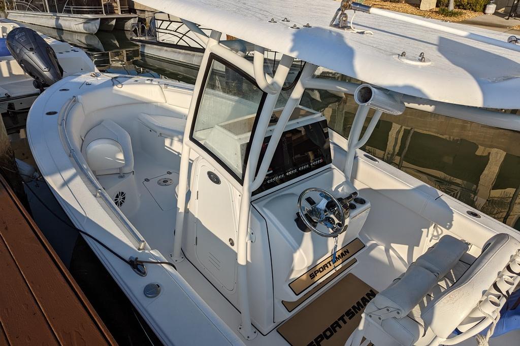 Sea-Ray-21-03 SPX Cruising