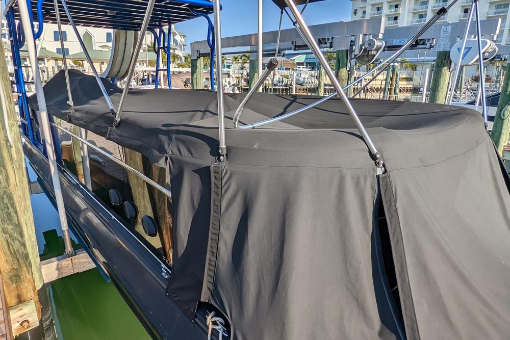 Sanpan 2500 Wet Bar by Godfrey Boating World